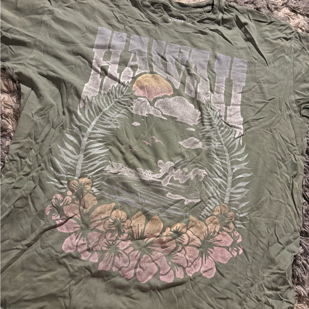Hollister Large Green Hawaii Graphic Tee
